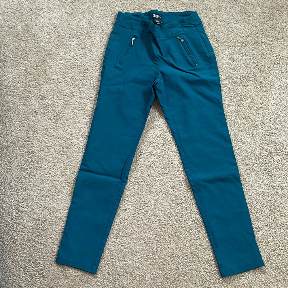 Soho Apparel Dress Capris